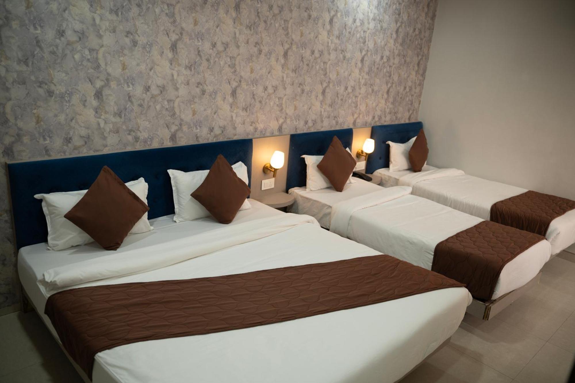 Hotel Manaal Akolia Eksteriør bilde